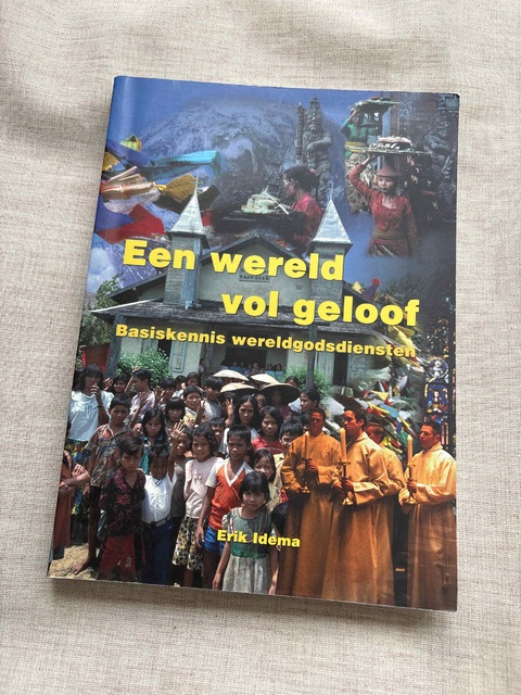 9789057881879-Een-Wereld-Vol-Geloof