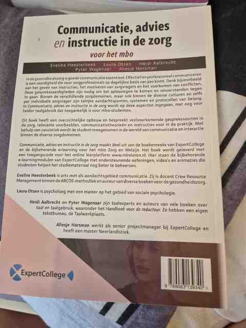 9789083139340-Communicatie-advies-en-instructie-in-de-zorg