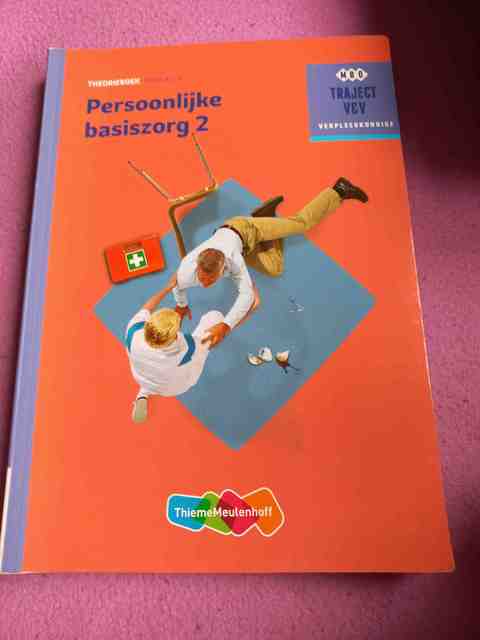 9789006910322-Persoonlijke-basiszorg-Theorieboek-Niveau-4