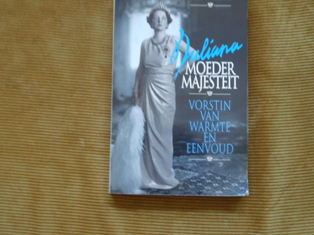 9789022981658-Juliana-moeder-majesteit