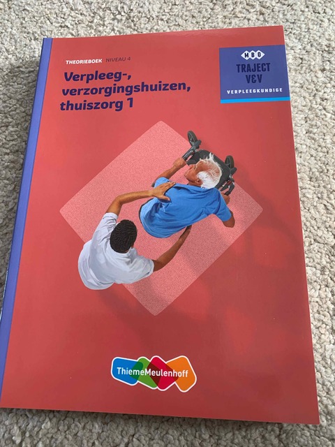 9789006910414-Verpleeg-verzorgingshuizen-thuiszorg-1-niveau-4