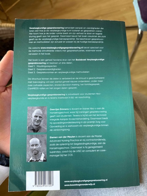 9789024437207-Verpleegkundige-gespreksvoering-3e-druk-incl.-TrainTool