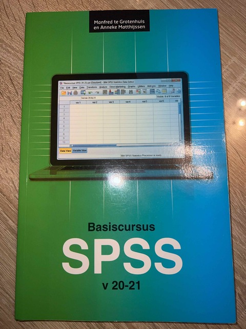 9789023249825-Basiscursus-SPSS-versie-20-21