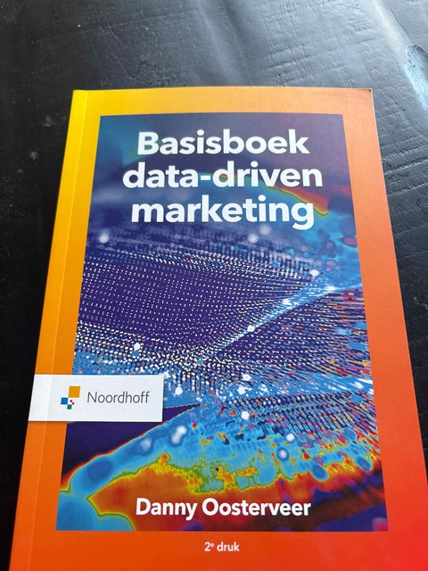 9789001078485-Basisboek-data-driven-marketing
