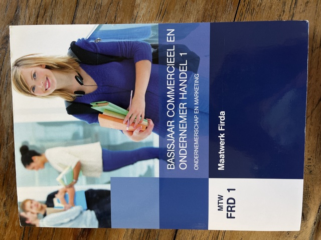 9789400237421-MTW-FRD-1