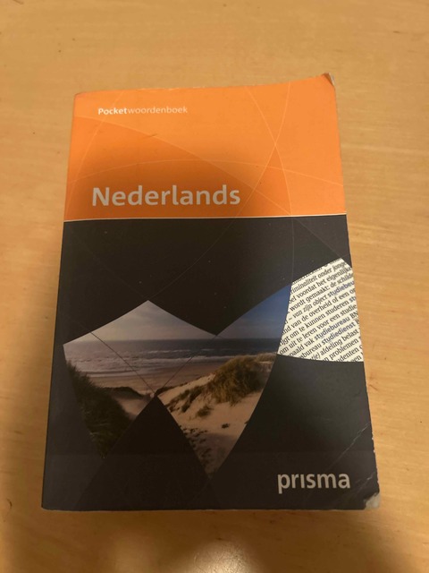 9789049100636-Prisma-pocketwoordenboek-Nederlands