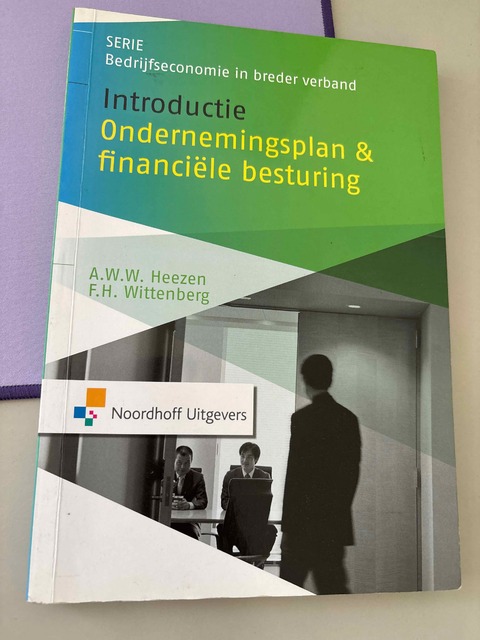 9789001376376-Introductie-ondernemingsplan-en-financiele-besturing