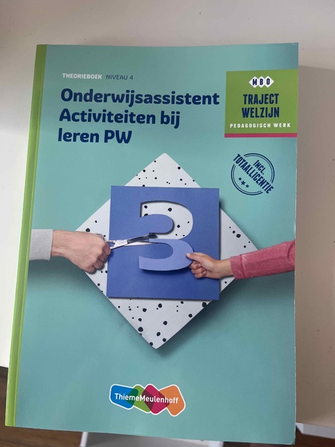 9789006239546-Traject-Combipakket-Onderwijsassistent-Activiteiten-bij-leren-PW-niveau-4-boek-en-totaallicentie-1-jaar