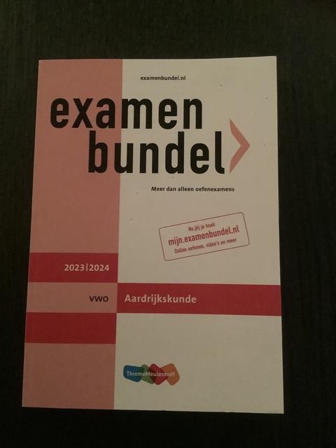 9789006648485-Examenbundel-vwo-Aardrijkskunde-20232024