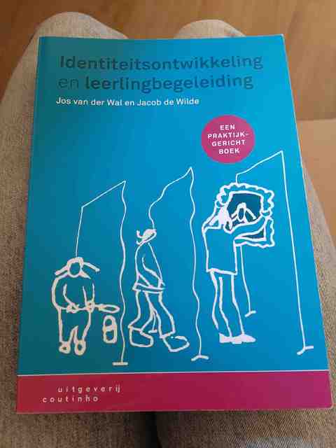 9789046905548-Identiteitsontwikkeling-en-leerlingbegeleiding
