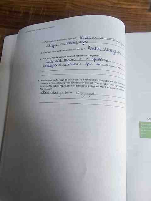 9789037233810-Ontwikkelingspsychologie-voor-MZ-basisdeel-maatschappelijke-zorg-2018-2019