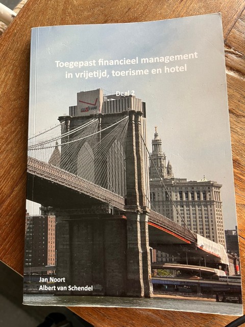 9789082537956-Toegepast-financieel-management-in-vrijetijd-toerisme-en-hotel-deel-2