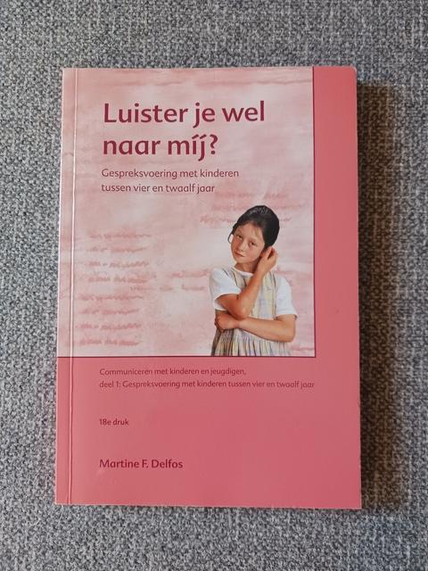 9789088505102-Luister-je-wel-naar-mij