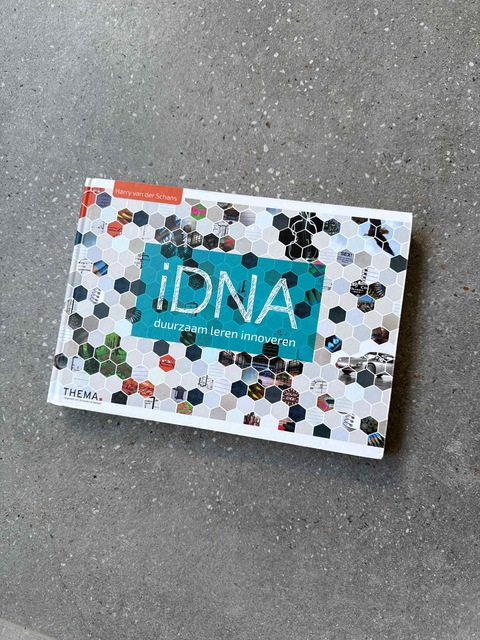 9789058719812-iDNA