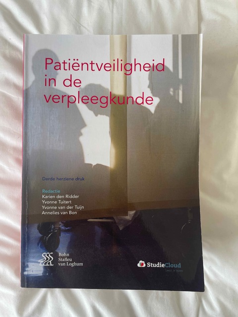9789036811125-Patientveiligheid-in-de-verpleegkunde