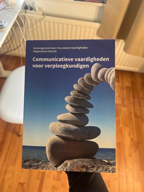 9789043035170-Communicatieve-vaardigheden-voor-verpleegkundigen
