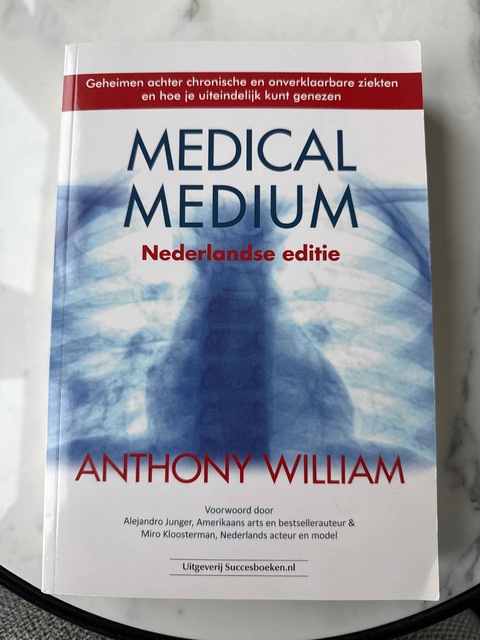 9789492665010-Medical-medium