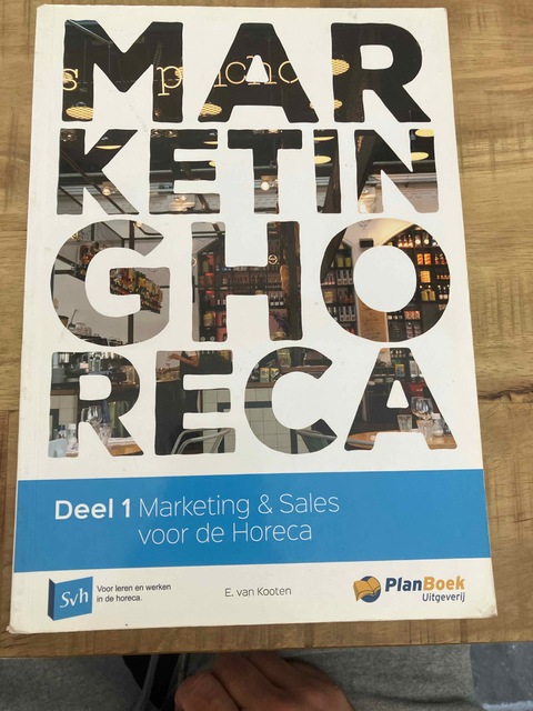 9789074625579-Marketing-Sales-voor-de-horeca-1