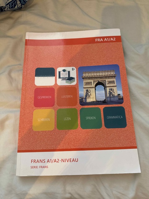 9789400236141-FRA-A1A2