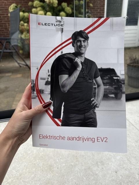 9789493286719-Elektrische-aandrijving-EV2-specialist