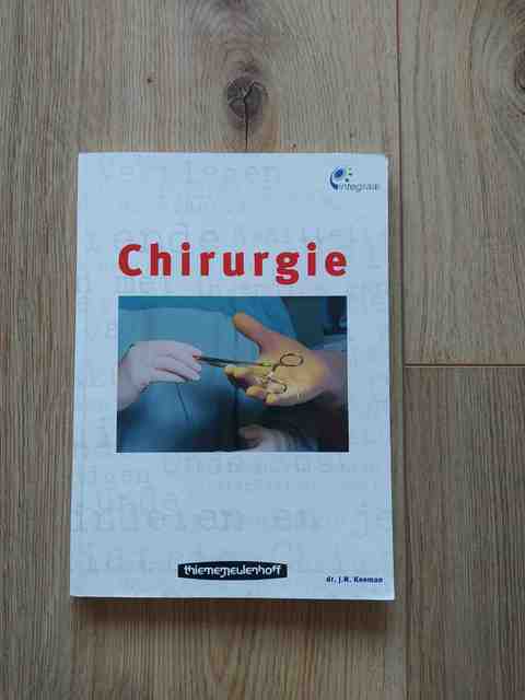 9789023838623-INTEGRAAL-CHIRURGIE