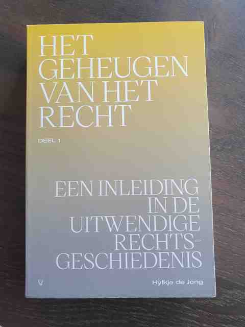 9789086599004-Het-geheugen-van-het-recht-deel-1-Een-inleiding-in-de-uitwendige