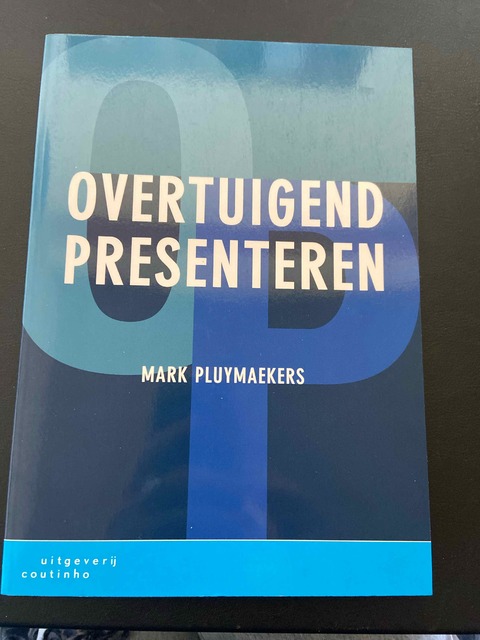 9789046902134-Overtuigend-presenteren