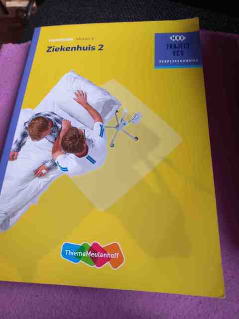 9789006910384-Ziekenhuis-2-niveau-4-Theorieboek