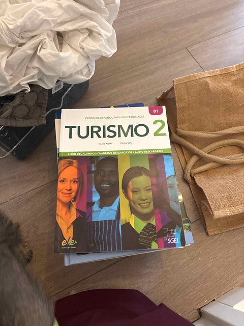 9789462939325-Turismo-2-librovocabulario-y-gramatica-Esp-Neerl.