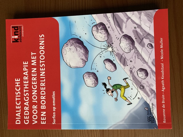 9789031376117-Dialectische-gedragstherapie-voor-jongeren-met-een-borderlinestoornis-en-andere-emotieregulatiestoornissen