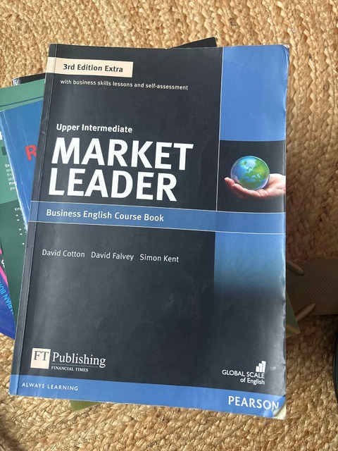 9781292134819-Market-Leader-Extra-Upper-Intermediate-Coursebook-with-DVD-ROM-Pack