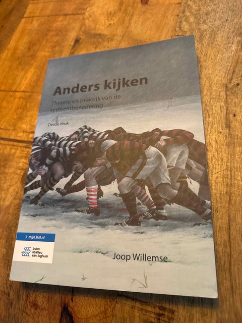 9789036808439-Anders-kijken