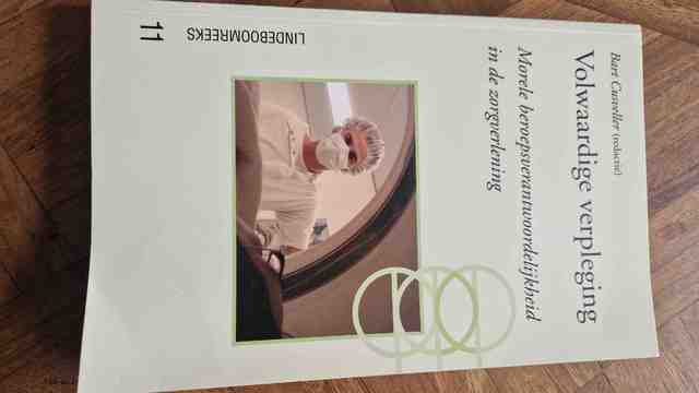 9789058813916-Volwaardige-verpleging