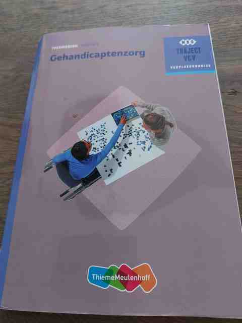 9789006910452-Gehandicaptenzorg-Niveau-4-Theorieboek