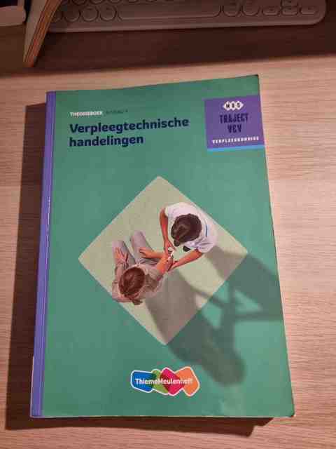 9789006910353-Verpleegtechnische-handelingen-niveau-4-Theorieboek