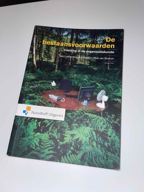 9789001823030-De-bestaansvoorwaarden