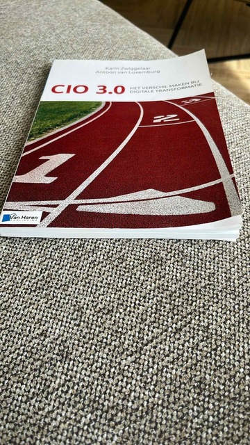 9789401800457-CIO-3.0