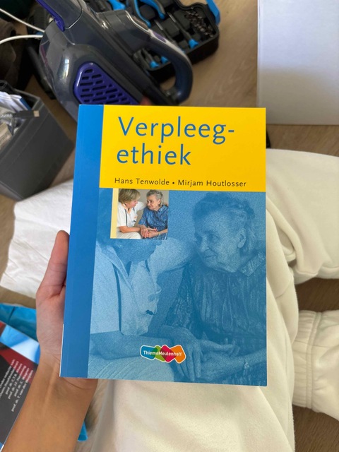 9789055745982-Verpleegethiek-HB-Tekstboek