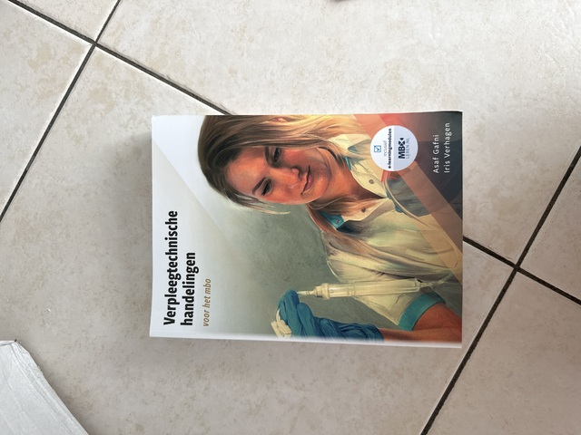 9789083144719-Verpleegtechnische-handelingen-voor-het-mbo