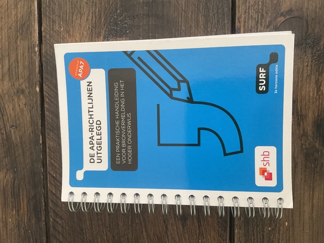 9789072482235-De-APA-richtlijnen-uitgelegd-Een-praktische-handleiding-voor-br