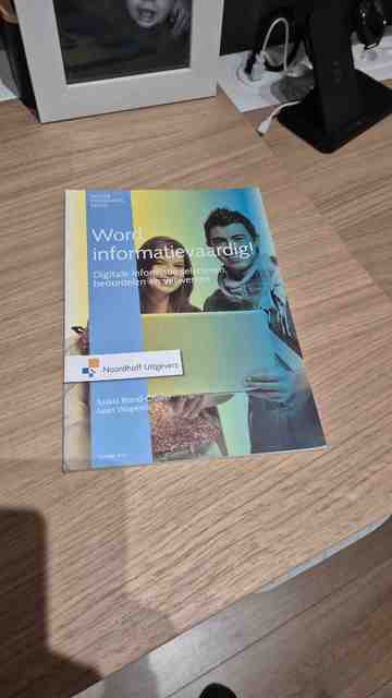 9789001833930-Word-informatievaardig