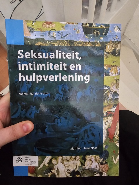 9789036803045-Seksualiteit-intimiteit-en-hulpverlening