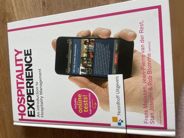 9789001813857-Hospitality-experience