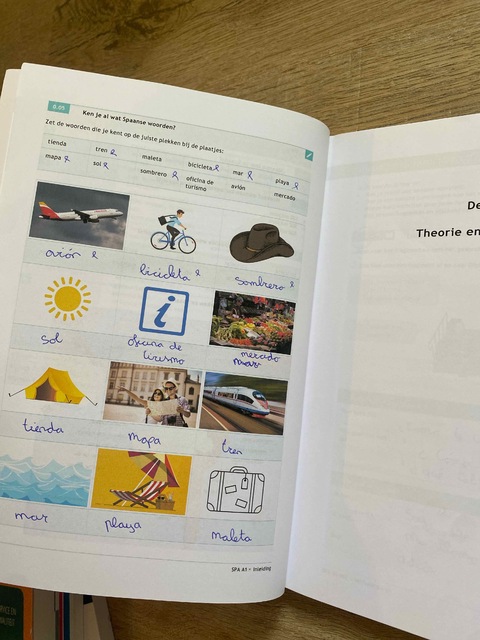 9789400237834-SPA-A1