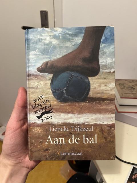 9789056376390-Aan-de-bal