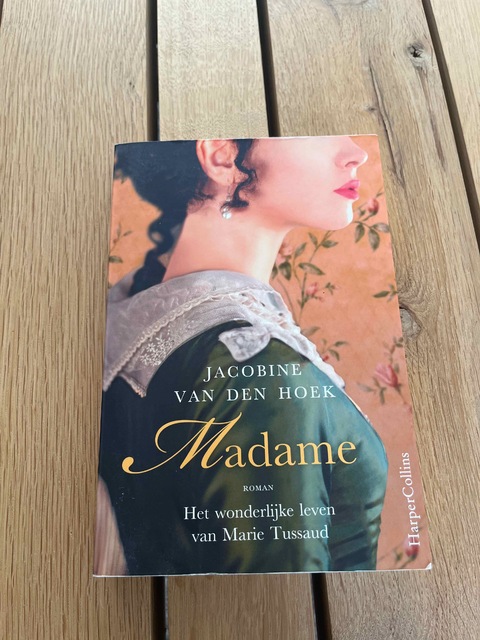 9789402712858-Madame