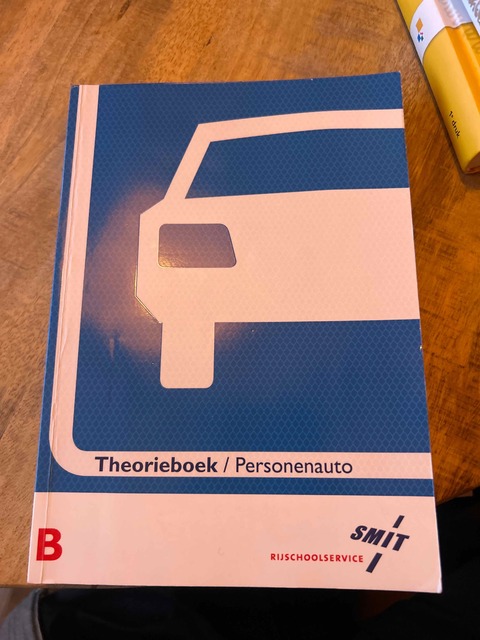 9789072967589-Theorieboek-Personenauto-Rijbewijs-B-Smit-Rijschoolservice