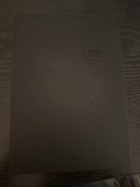 9789082686609-Straight-Line-Leadership