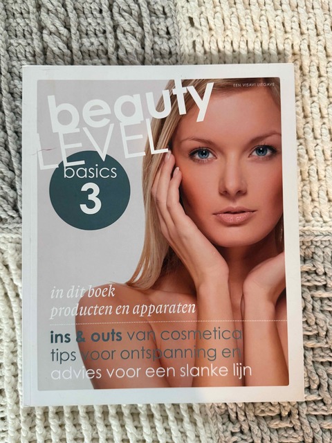 9789491277979-Beauty-Level-Basic-3-Producten-en-apparaten