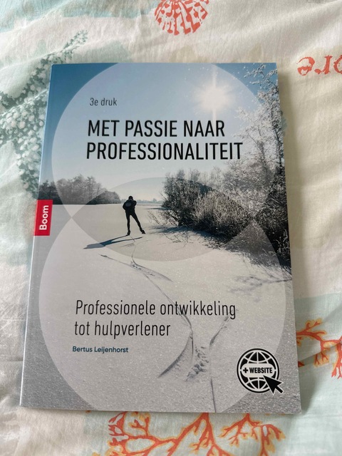 9789024424917-Met-passie-naar-professionaliteit